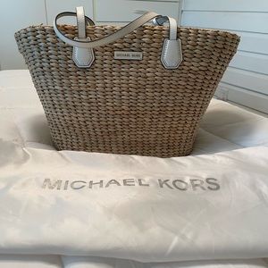 Michael Kors Malibu Large Trapezoid Tote with/ warm white summer handles!